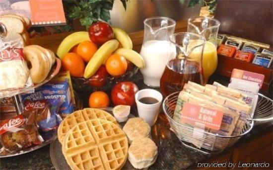 فندق بايمونت باي ويندام كولومبيا ماوري المطعم الصورة